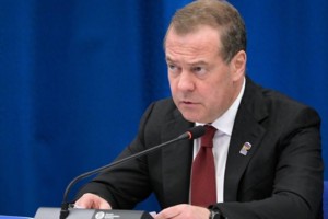 梅德韦杰夫：特朗普政府错误的关税政策正损害美国盟友，却无法击垮中国经济