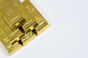 如何确定工行纸黄金的价格走势？这个走势对投资有何指导意义？