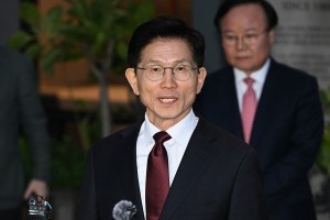韩国执政党总统候选人更换方案被否决 金文洙候选人资格即刻恢复